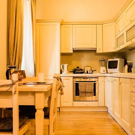 Kaubamaja Luxury טאלין